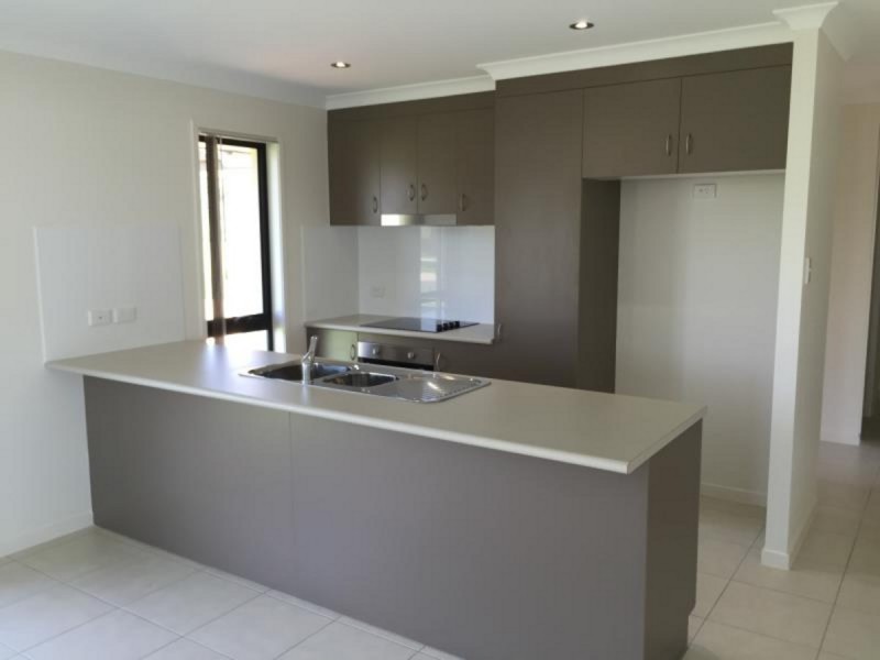 8 Virginia Drive, Parkhurst QLD 4702